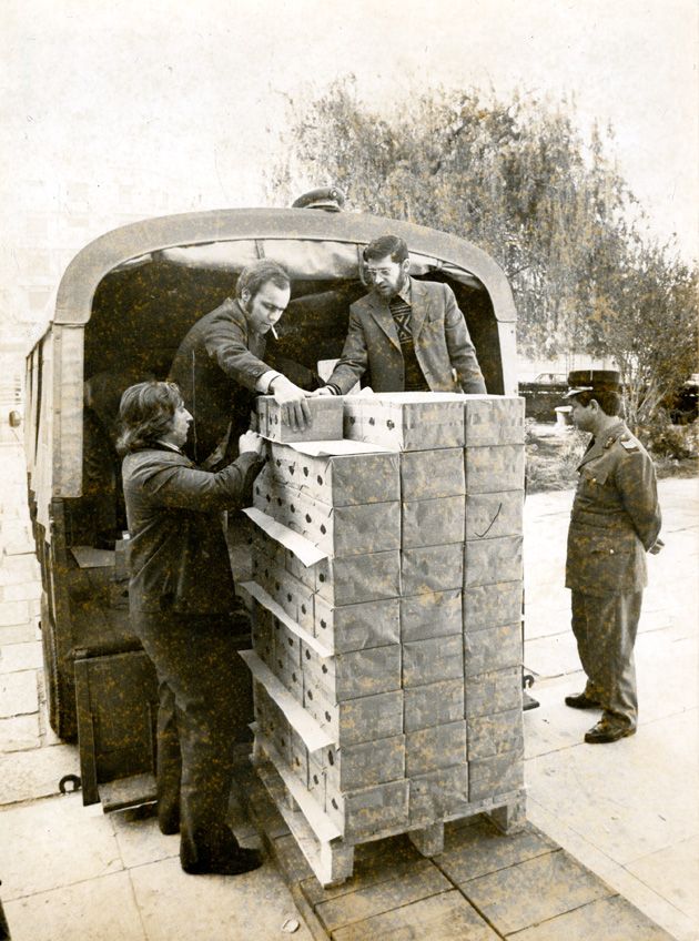 Distribuição de boletins de voto, 25 de Abril de 1975